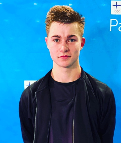 Smith into quarter final of European Juniors | Badminton Scotland